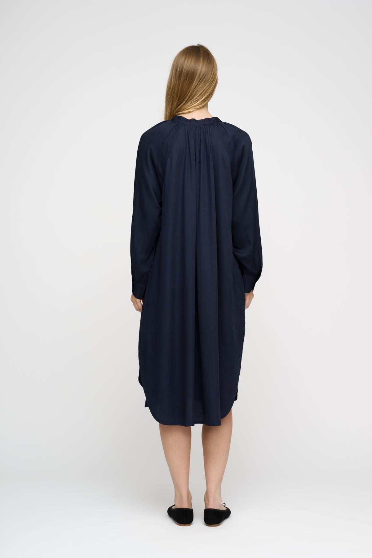 Above Silky kjole - Dark Navy